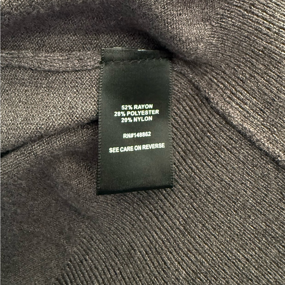 Torrid NEW W/O tags Women's Pullover Sweater Gray V-Neck Soft - Picture 5 of 8